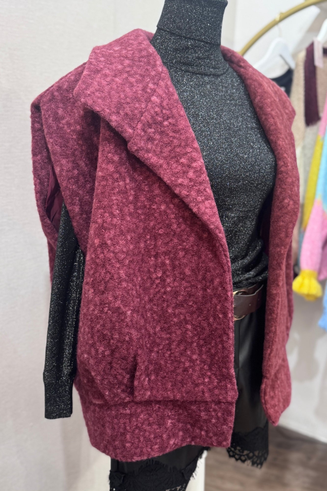 gilet femme sans manches bordeaux col large élégant