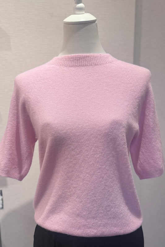 Pull manches courtes doux et léger